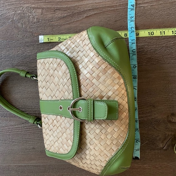 New York & company Green and Tan Woven Handbag - Picture 7 of 12